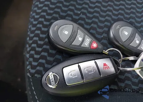 2014 Nissan Versa Note Sv z USA, uszkodzony, nr VIN 3N1CE2CP1EL386119